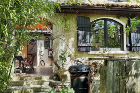Villa d'artiste comprenant 2 chambres avec salles de bain privatives